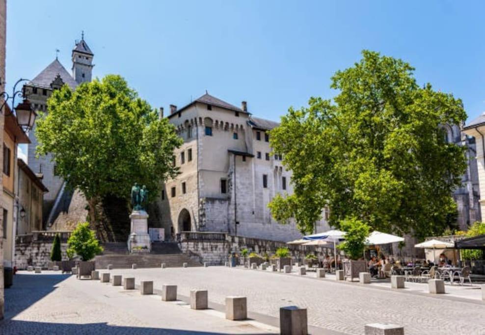 Les Hauts Du Chateau Chambéry Eksteriør billede